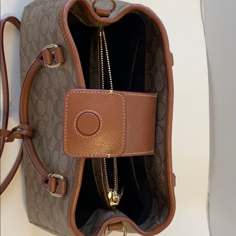 Coach brown like new purse only used once - Picture 2 of 7